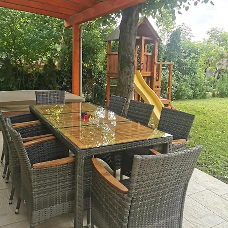 Balatoni Grillterasz Apartman *